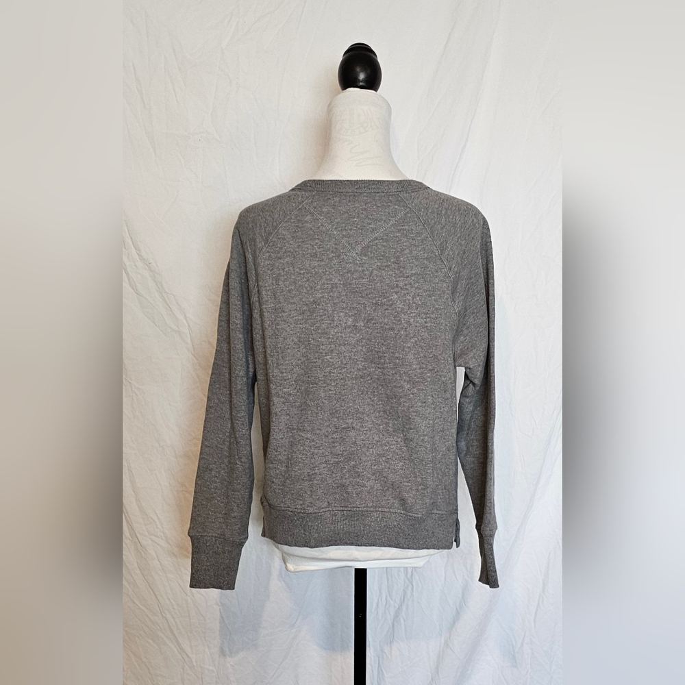 *EUC* Tommy Hilfiger Gray Logo Sweatshirt - Picture 2 of 16